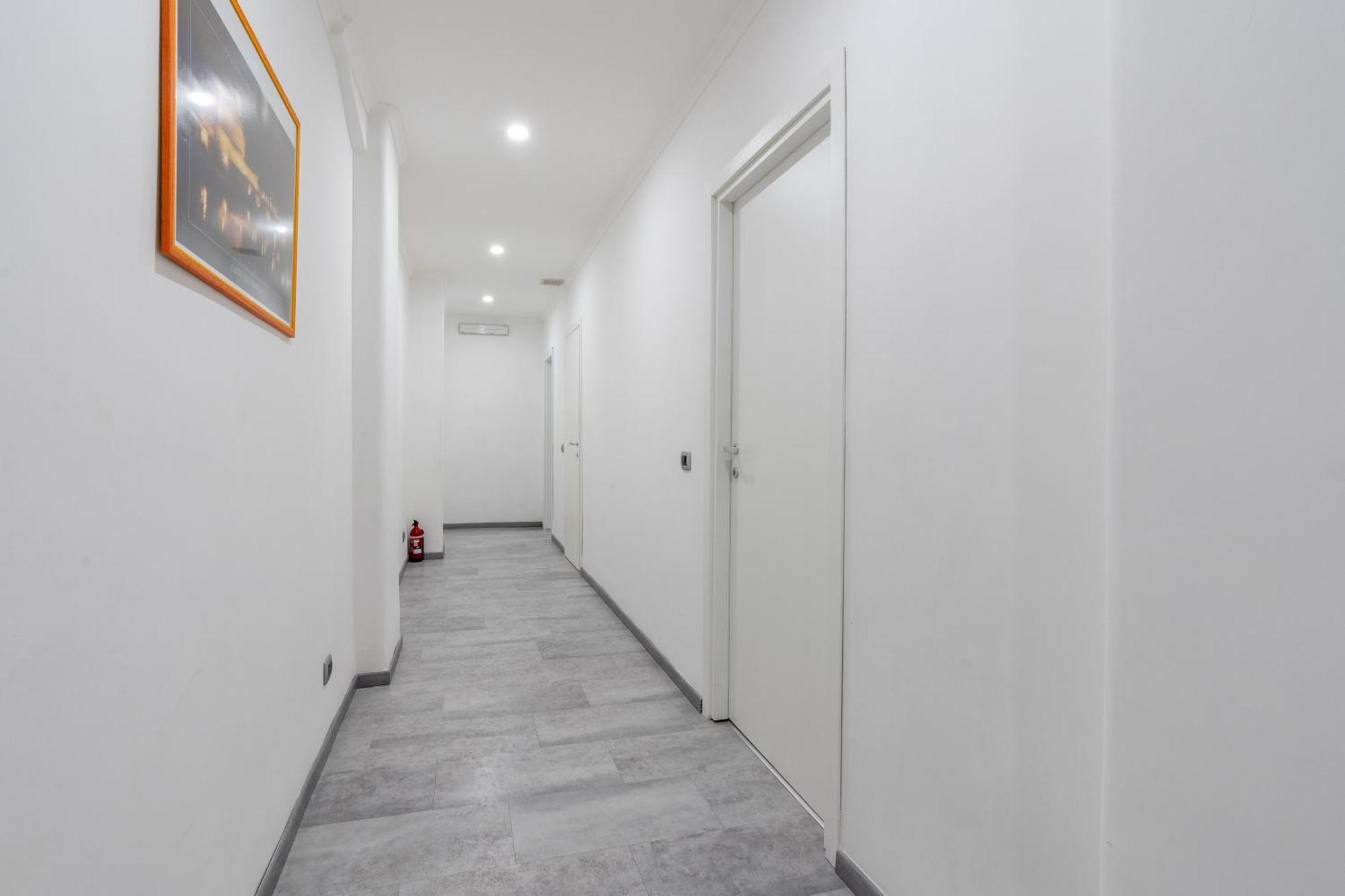 Amazing Apartment Near To Colosseo And Subway Roma Ngoại thất bức ảnh